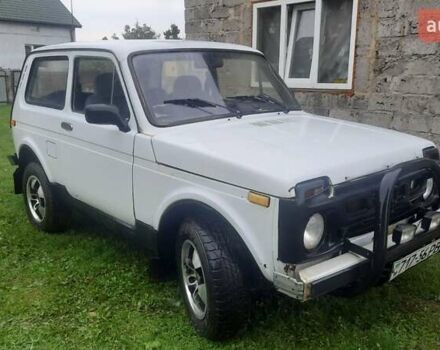 Белый ВАЗ 2121 Нива, объемом двигателя 0 л и пробегом 75 тыс. км за 2400 $, фото 2 на Automoto.ua
