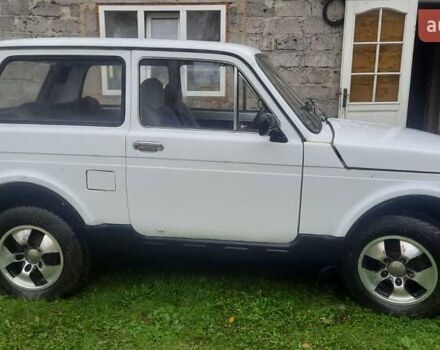 Белый ВАЗ 2121 Нива, объемом двигателя 0 л и пробегом 75 тыс. км за 2400 $, фото 3 на Automoto.ua