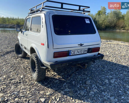 Белый ВАЗ 2121 Нива, объемом двигателя 1.6 л и пробегом 244 тыс. км за 2550 $, фото 6 на Automoto.ua