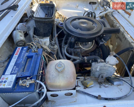 Белый ВАЗ 2121 Нива, объемом двигателя 1.6 л и пробегом 244 тыс. км за 2550 $, фото 2 на Automoto.ua