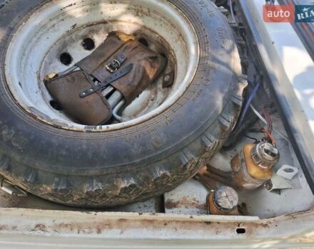 Білий ВАЗ 2121 Нива, об'ємом двигуна 1.6 л та пробігом 100 тис. км за 1300 $, фото 12 на Automoto.ua