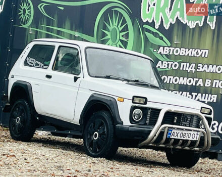 Білий ВАЗ 2121 Нива, об'ємом двигуна 1.7 л та пробігом 170 тис. км за 2300 $, фото 4 на Automoto.ua