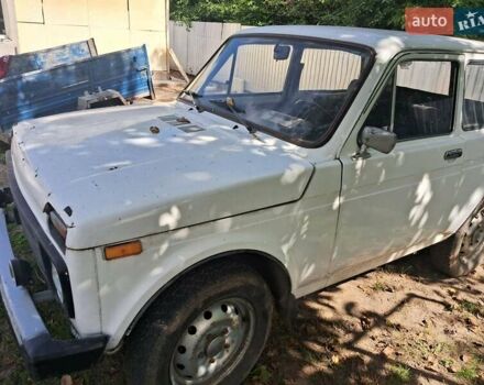 Білий ВАЗ 2121 Нива, об'ємом двигуна 1.6 л та пробігом 100 тис. км за 1300 $, фото 5 на Automoto.ua
