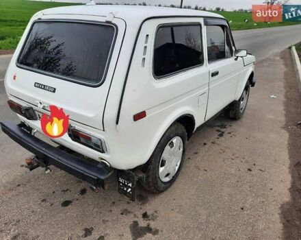 Белый ВАЗ 2121 Нива, объемом двигателя 0 л и пробегом 80 тыс. км за 2500 $, фото 5 на Automoto.ua