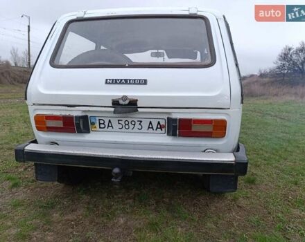 Белый ВАЗ 2121 Нива, объемом двигателя 1.57 л и пробегом 222 тыс. км за 1999 $, фото 1 на Automoto.ua