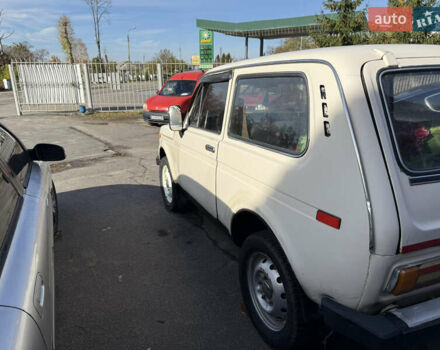 Білий ВАЗ 2121 Нива, об'ємом двигуна 1.59 л та пробігом 100 тис. км за 1350 $, фото 4 на Automoto.ua