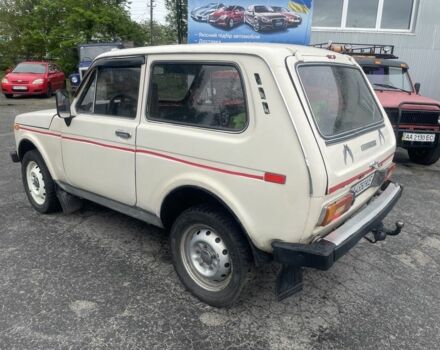 Белый ВАЗ 2121, объемом двигателя 1.6 л и пробегом 150 тыс. км за 1550 $, фото 3 на Automoto.ua