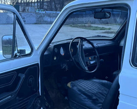 Белый ВАЗ 2121 Нива, объемом двигателя 1.5 л и пробегом 1 тыс. км за 2100 $, фото 11 на Automoto.ua