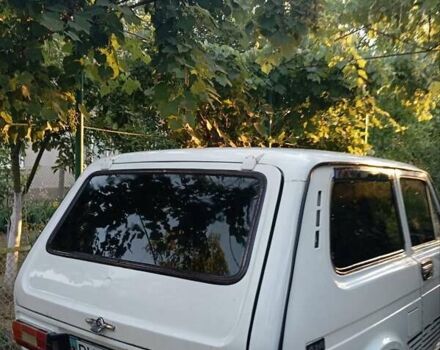 Белый ВАЗ 2121 Нива, объемом двигателя 1.6 л и пробегом 83 тыс. км за 2600 $, фото 3 на Automoto.ua