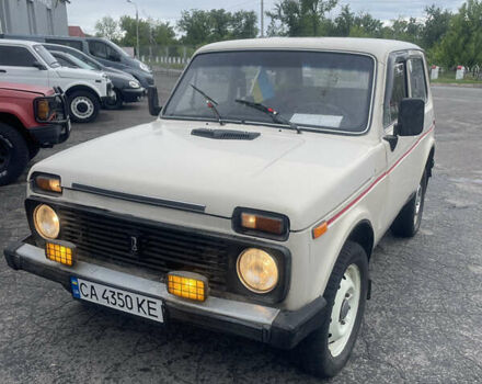 Белый ВАЗ 2121 Нива, объемом двигателя 1.59 л и пробегом 150 тыс. км за 1550 $, фото 4 на Automoto.ua