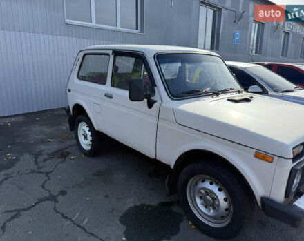 Білий ВАЗ 2121 Нива, об'ємом двигуна 1.59 л та пробігом 100 тис. км за 1350 $, фото 1 на Automoto.ua