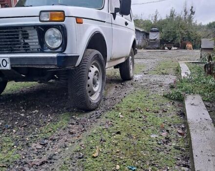 Білий ВАЗ 2121 Нива, об'ємом двигуна 1.6 л та пробігом 90 тис. км за 3500 $, фото 7 на Automoto.ua