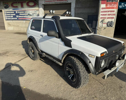 Білий ВАЗ 2121 Нива, об'ємом двигуна 1.9 л та пробігом 120 тис. км за 3500 $, фото 1 на Automoto.ua