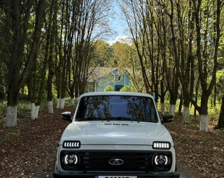 Белый ВАЗ 2121 Нива, объемом двигателя 1.57 л и пробегом 97 тыс. км за 4000 $, фото 10 на Automoto.ua