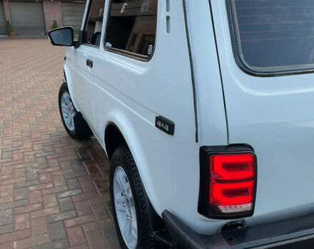 Белый ВАЗ 2121 Нива, объемом двигателя 1.57 л и пробегом 97 тыс. км за 4000 $, фото 6 на Automoto.ua