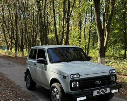 Белый ВАЗ 2121 Нива, объемом двигателя 1.57 л и пробегом 97 тыс. км за 4000 $, фото 12 на Automoto.ua