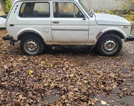 Белый ВАЗ 2121 Нива, объемом двигателя 1.6 л и пробегом 82 тыс. км за 1500 $, фото 9 на Automoto.ua