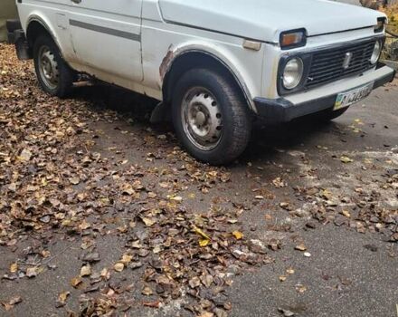 Белый ВАЗ 2121 Нива, объемом двигателя 1.6 л и пробегом 82 тыс. км за 1500 $, фото 8 на Automoto.ua