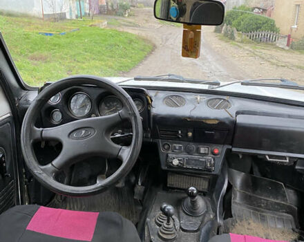 Белый ВАЗ 2121 Нива, объемом двигателя 1.58 л и пробегом 222 тыс. км за 1600 $, фото 8 на Automoto.ua