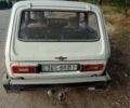 Белый ВАЗ 2121 Нива, объемом двигателя 1.6 л и пробегом 983 тыс. км за 2400 $, фото 3 на Automoto.ua