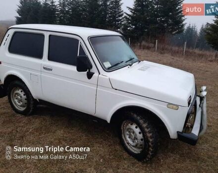 Белый ВАЗ 2121 Нива, объемом двигателя 1.6 л и пробегом 96 тыс. км за 2700 $, фото 5 на Automoto.ua