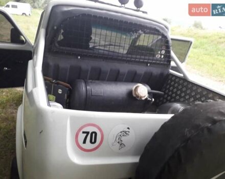 Білий ВАЗ 2121 Нива, об'ємом двигуна 1.6 л та пробігом 200 тис. км за 3050 $, фото 3 на Automoto.ua