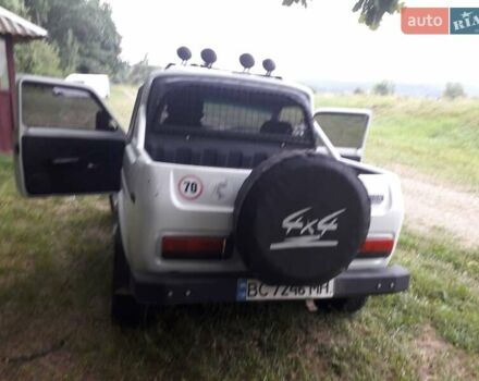 Білий ВАЗ 2121 Нива, об'ємом двигуна 1.6 л та пробігом 200 тис. км за 3050 $, фото 4 на Automoto.ua