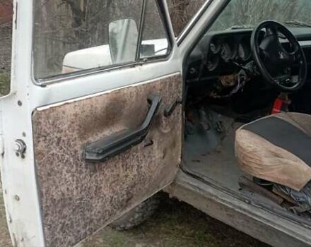 Білий ВАЗ 2121 Нива, об'ємом двигуна 1.7 л та пробігом 190 тис. км за 2500 $, фото 4 на Automoto.ua
