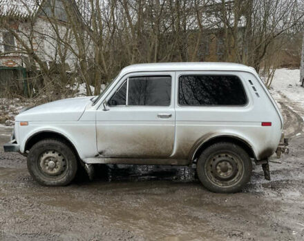 Белый ВАЗ 2121 Нива, объемом двигателя 0 л и пробегом 90 тыс. км за 2000 $, фото 2 на Automoto.ua