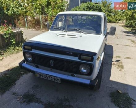 Білий ВАЗ 2121 Нива, об'ємом двигуна 1.6 л та пробігом 60 тис. км за 1800 $, фото 9 на Automoto.ua
