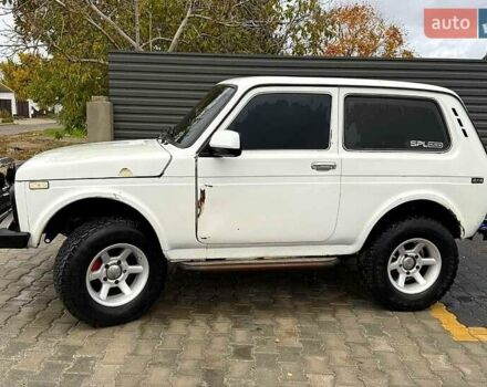 Білий ВАЗ 2121 Нива, об'ємом двигуна 1.6 л та пробігом 100 тис. км за 2600 $, фото 3 на Automoto.ua