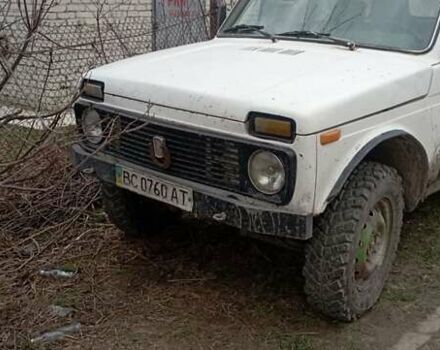 Білий ВАЗ 2121 Нива, об'ємом двигуна 1.7 л та пробігом 190 тис. км за 2500 $, фото 2 на Automoto.ua