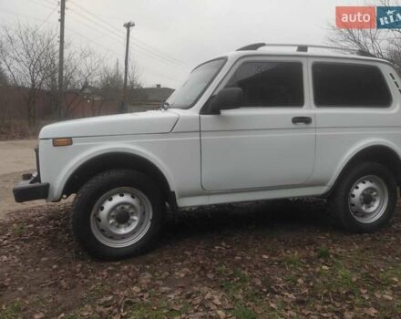 Белый ВАЗ 2121 Нива, объемом двигателя 1.57 л и пробегом 120 тыс. км за 2600 $, фото 8 на Automoto.ua
