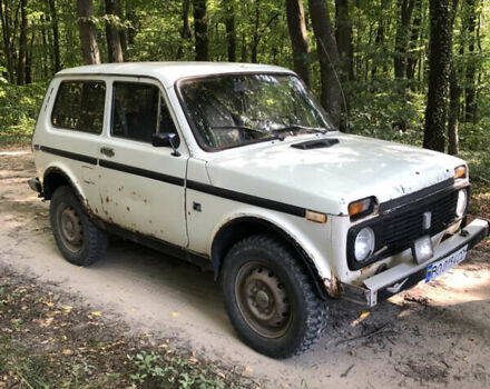 Белый ВАЗ 2121 Нива, объемом двигателя 1.6 л и пробегом 1 тыс. км за 1500 $, фото 3 на Automoto.ua