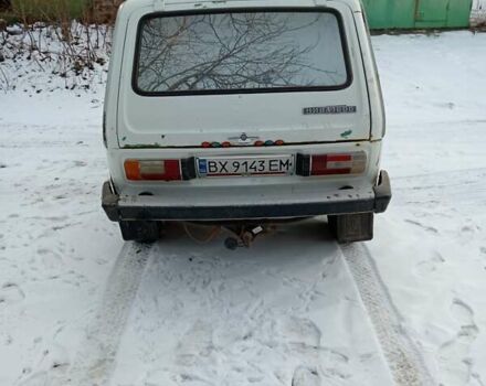 Білий ВАЗ 2121 Нива, об'ємом двигуна 1.6 л та пробігом 71 тис. км за 2200 $, фото 11 на Automoto.ua