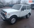 Белый ВАЗ 2121 Нива, объемом двигателя 1.6 л и пробегом 250 тыс. км за 1500 $, фото 2 на Automoto.ua