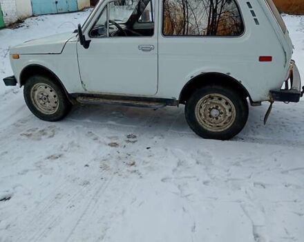 Білий ВАЗ 2121 Нива, об'ємом двигуна 1.6 л та пробігом 71 тис. км за 2200 $, фото 10 на Automoto.ua