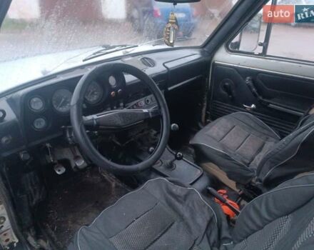 Белый ВАЗ 2121 Нива, объемом двигателя 1.6 л и пробегом 250 тыс. км за 1500 $, фото 3 на Automoto.ua