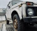 Белый ВАЗ 2121 Нива, объемом двигателя 1.6 л и пробегом 999 тыс. км за 906 $, фото 1 на Automoto.ua
