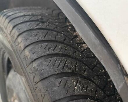 Білий ВАЗ 2121 Нива, об'ємом двигуна 1.6 л та пробігом 100 тис. км за 2000 $, фото 1 на Automoto.ua