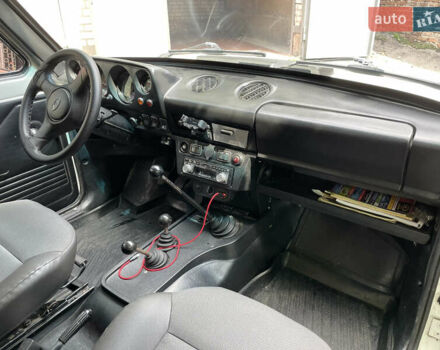 Белый ВАЗ 2121 Нива, объемом двигателя 1.8 л и пробегом 10 тыс. км за 6500 $, фото 11 на Automoto.ua