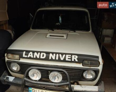Белый ВАЗ 2121 Нива, объемом двигателя 1.58 л и пробегом 138 тыс. км за 1156 $, фото 6 на Automoto.ua