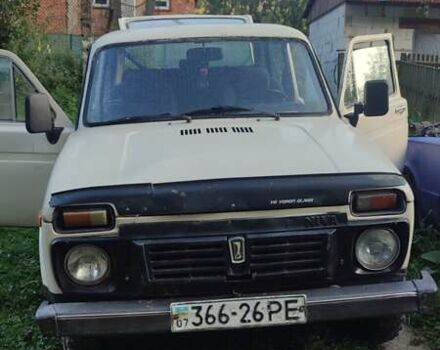 Белый ВАЗ 2121 Нива, объемом двигателя 0 л и пробегом 300 тыс. км за 1300 $, фото 4 на Automoto.ua