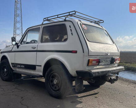 Белый ВАЗ 2121 Нива, объемом двигателя 1.57 л и пробегом 103 тыс. км за 2000 $, фото 2 на Automoto.ua