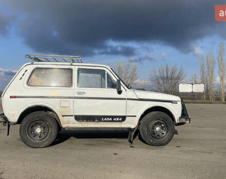 Белый ВАЗ 2121 Нива, объемом двигателя 1.57 л и пробегом 103 тыс. км за 2000 $, фото 5 на Automoto.ua