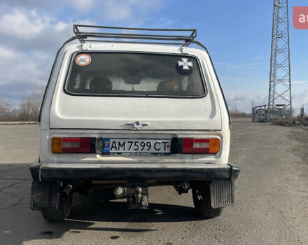 Белый ВАЗ 2121 Нива, объемом двигателя 1.57 л и пробегом 103 тыс. км за 2000 $, фото 3 на Automoto.ua