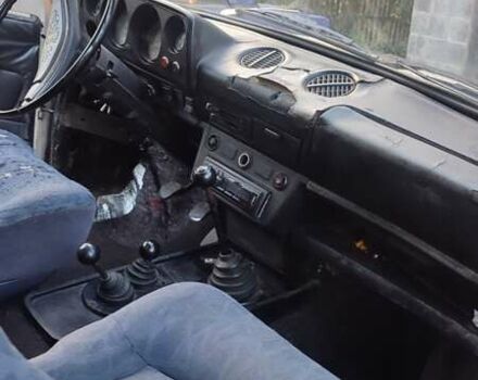 Белый ВАЗ 2121 Нива, объемом двигателя 0 л и пробегом 300 тыс. км за 1300 $, фото 3 на Automoto.ua