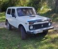 Белый ВАЗ 2121 Нива, объемом двигателя 1.6 л и пробегом 270 тыс. км за 2100 $, фото 1 на Automoto.ua