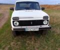 Белый ВАЗ 2121 Нива, объемом двигателя 1.6 л и пробегом 110 тыс. км за 2100 $, фото 4 на Automoto.ua