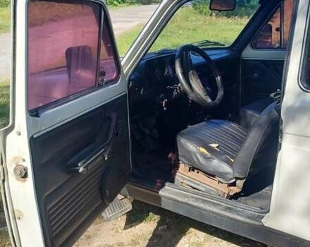 Белый ВАЗ 2121 Нива, объемом двигателя 1.6 л и пробегом 270 тыс. км за 2100 $, фото 7 на Automoto.ua